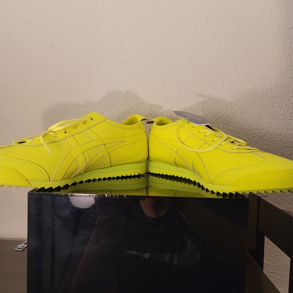 NWB Onitsuka Tiger × Valentino sneakers - Picture 5 of 5